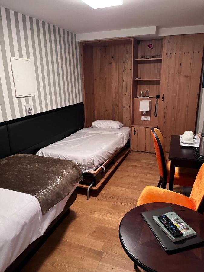 Logis Hotel Ettenheim Strazburg Dış mekan fotoğraf